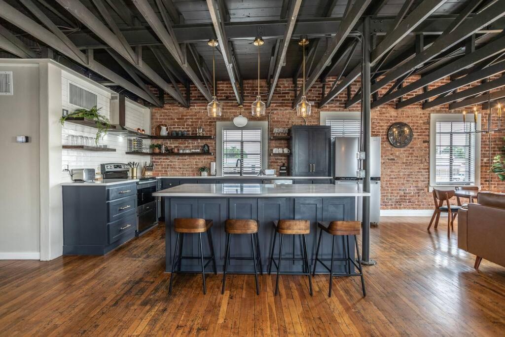 The Loft At 113 - Gateway To The North Texas Hill Country Apartman Muenster Kültér fotó