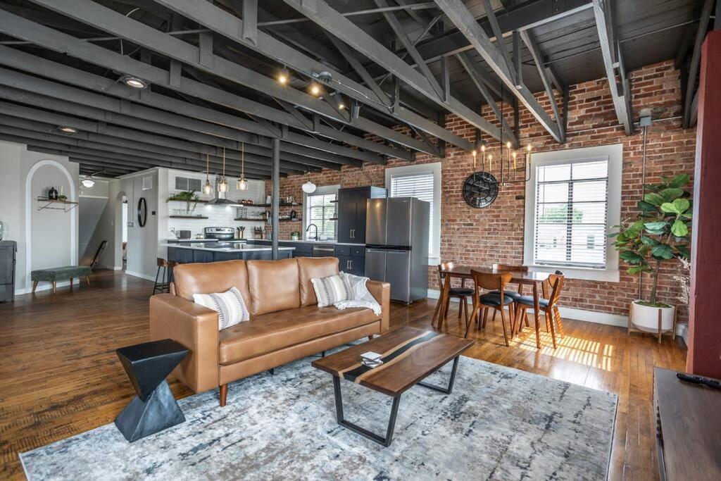 The Loft At 113 - Gateway To The North Texas Hill Country Apartman Muenster Kültér fotó